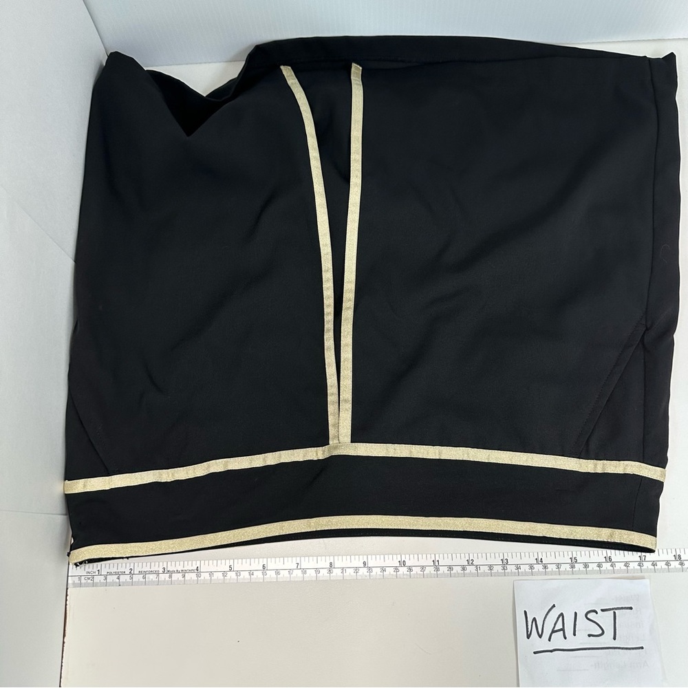 LADY HAGEN Golf Skort Size 10 Black Gold Metallic Trim 3 Pockets Side Zip - Picture 9 of 11